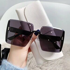 Large Frame Retro Glasses